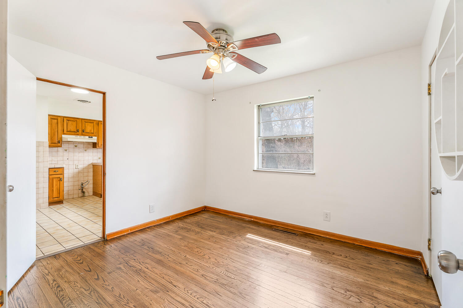 228 Southmoor Road Hammond, IN 46324 - Photo 19 of 31 1500x1000
