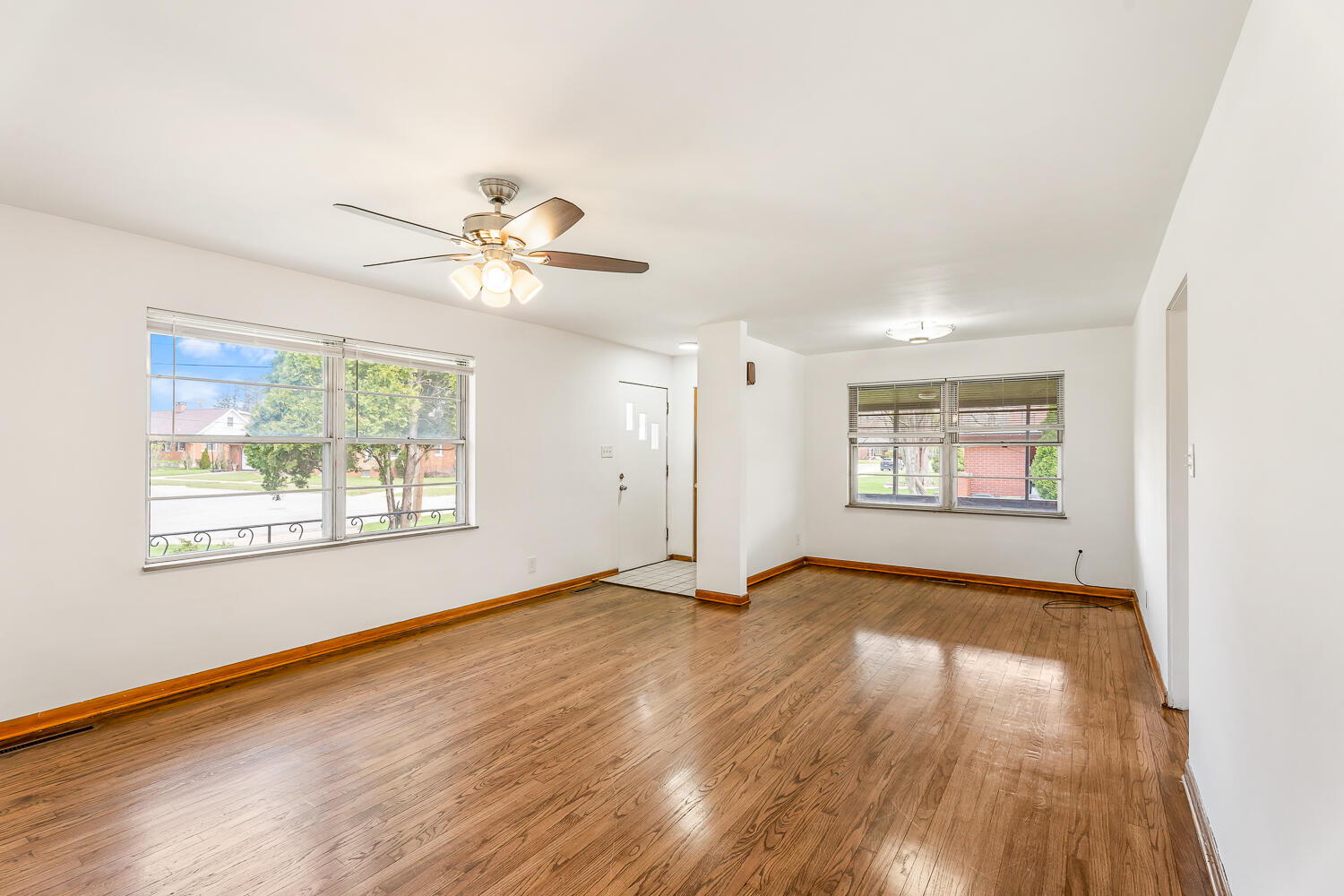 228 Southmoor Road Hammond, IN 46324 - Photo 7 of 31 1500x1000