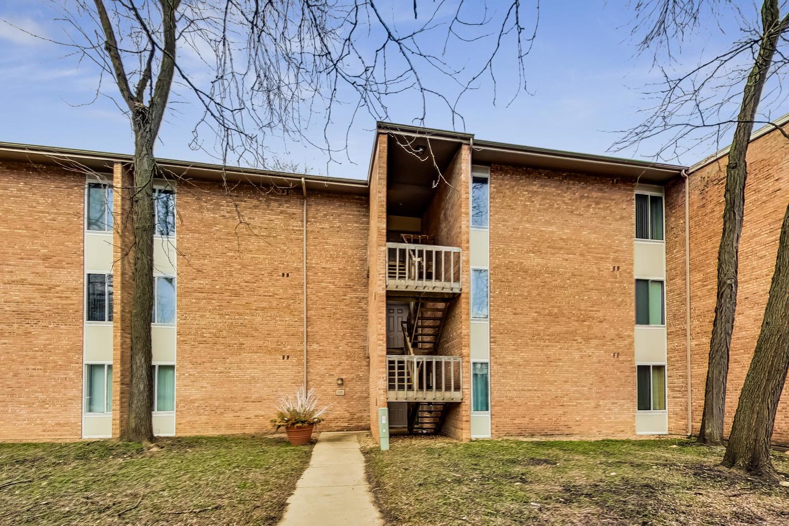 1605 Fairway Dr Unit 1D  