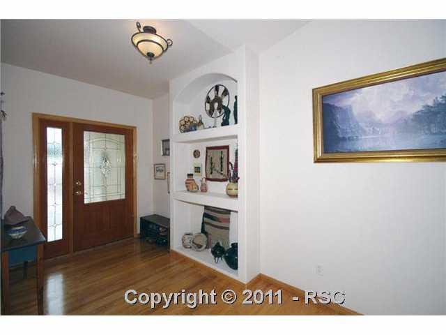17820 New London Road Monument, CO 80132 - Photo 4 of 15 Gallery Image 4