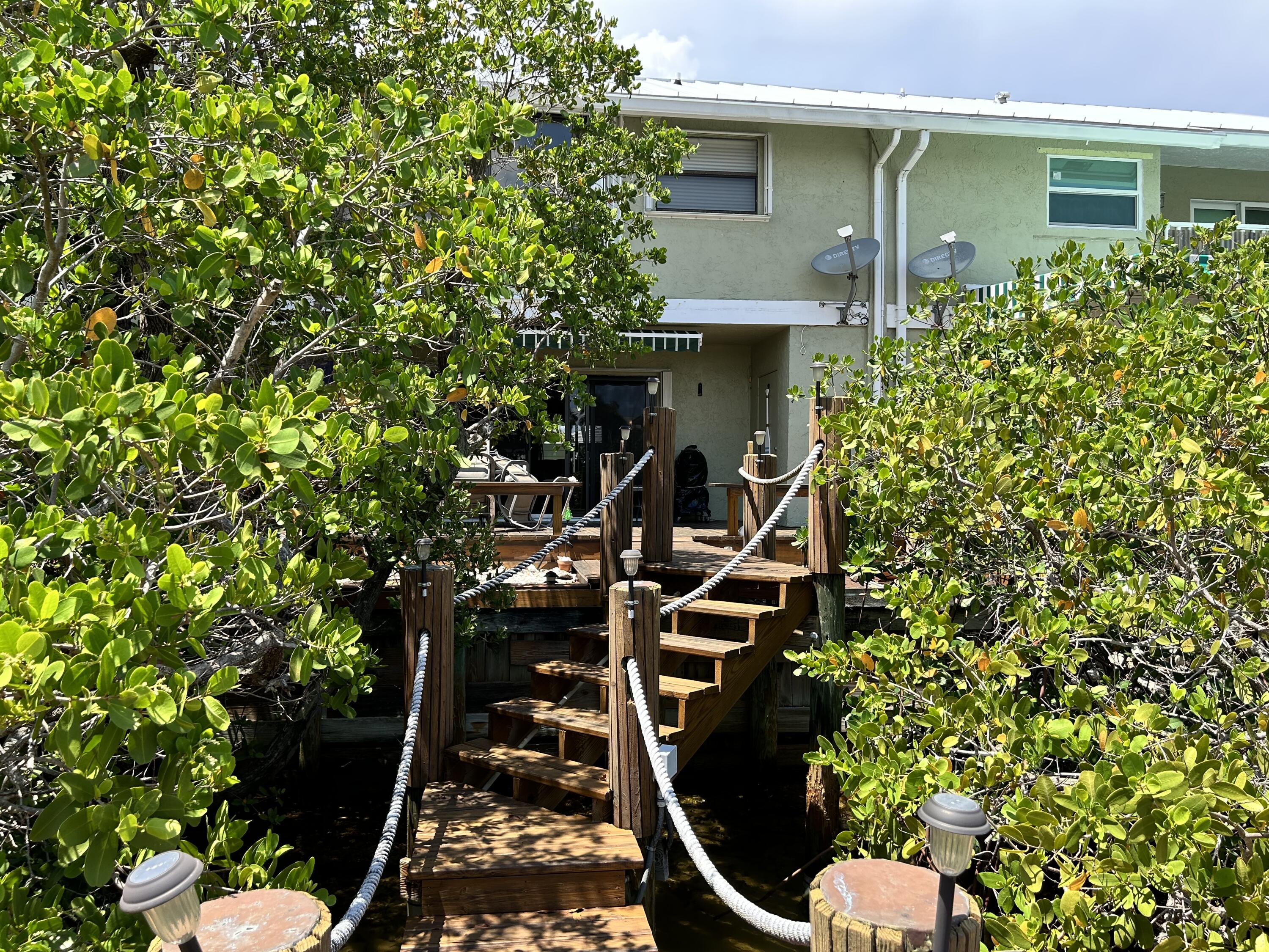 756 Mariners Way Boynton Beach, FL 33435 - Photo 17 of 66 Steps to Patio