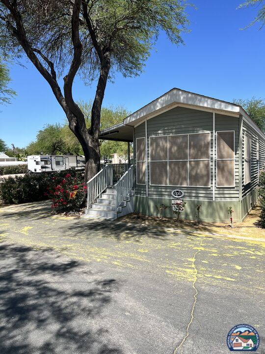 1589 Drew Road, Unit 385 El Centro, CA 92243 - Photo 2 of 13 Gallery Image 2
