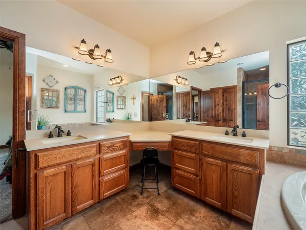 $1,300,000 | 851-877 County Road 455, Coupland, TX 78615