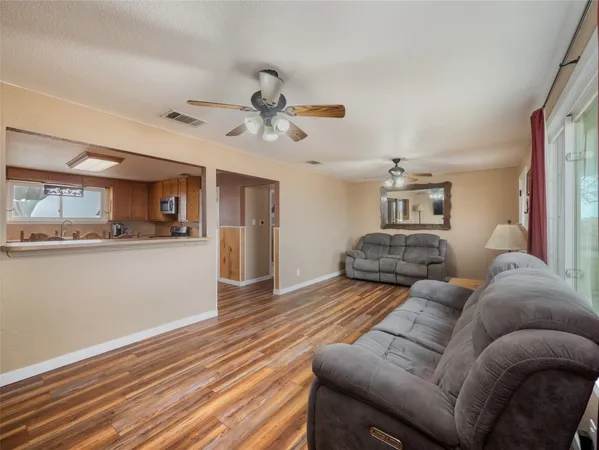 $1,300,000 | 851-877 County Road 455, Coupland, TX 78615