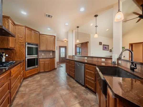 $1,300,000 | 851-877 County Road 455, Coupland, TX 78615