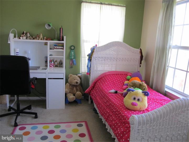 9 Vaccaro Road Lawrenceville, NJ 08648 - Photo 15 of 24 Bedroom 4