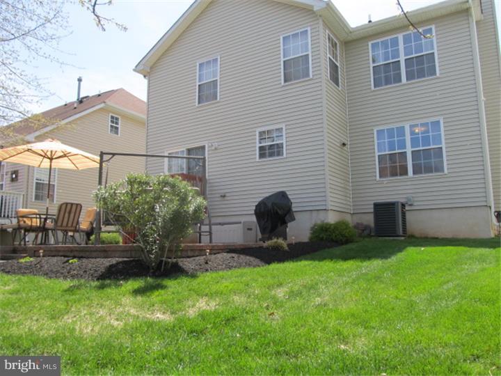 9 Vaccaro Road Lawrenceville, NJ 08648 - Photo 20 of 24 Patio