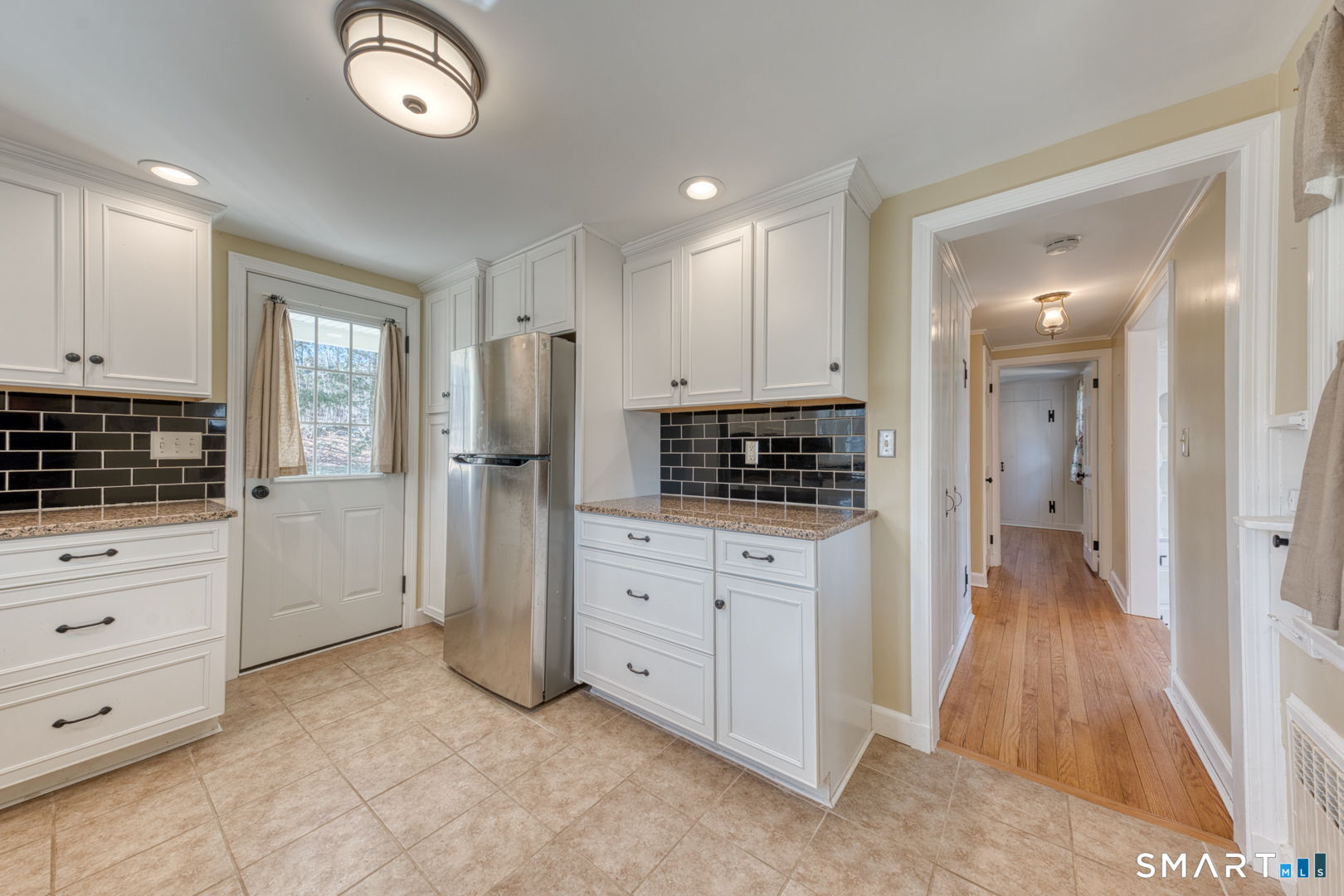 612 Broad Way Coventry, CT 06238 - Photo 8 of 42