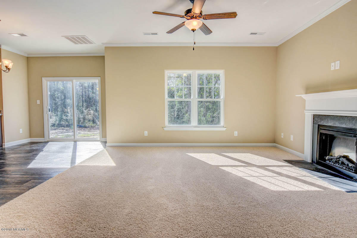 111 Chasity Way Hubert, NC 28539 - Photo 6 of 31 111 Chasity-10