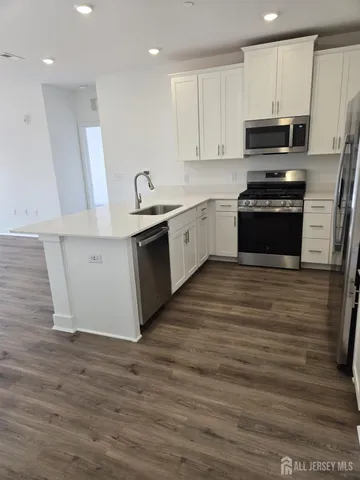 a sign that is sitting on a pole