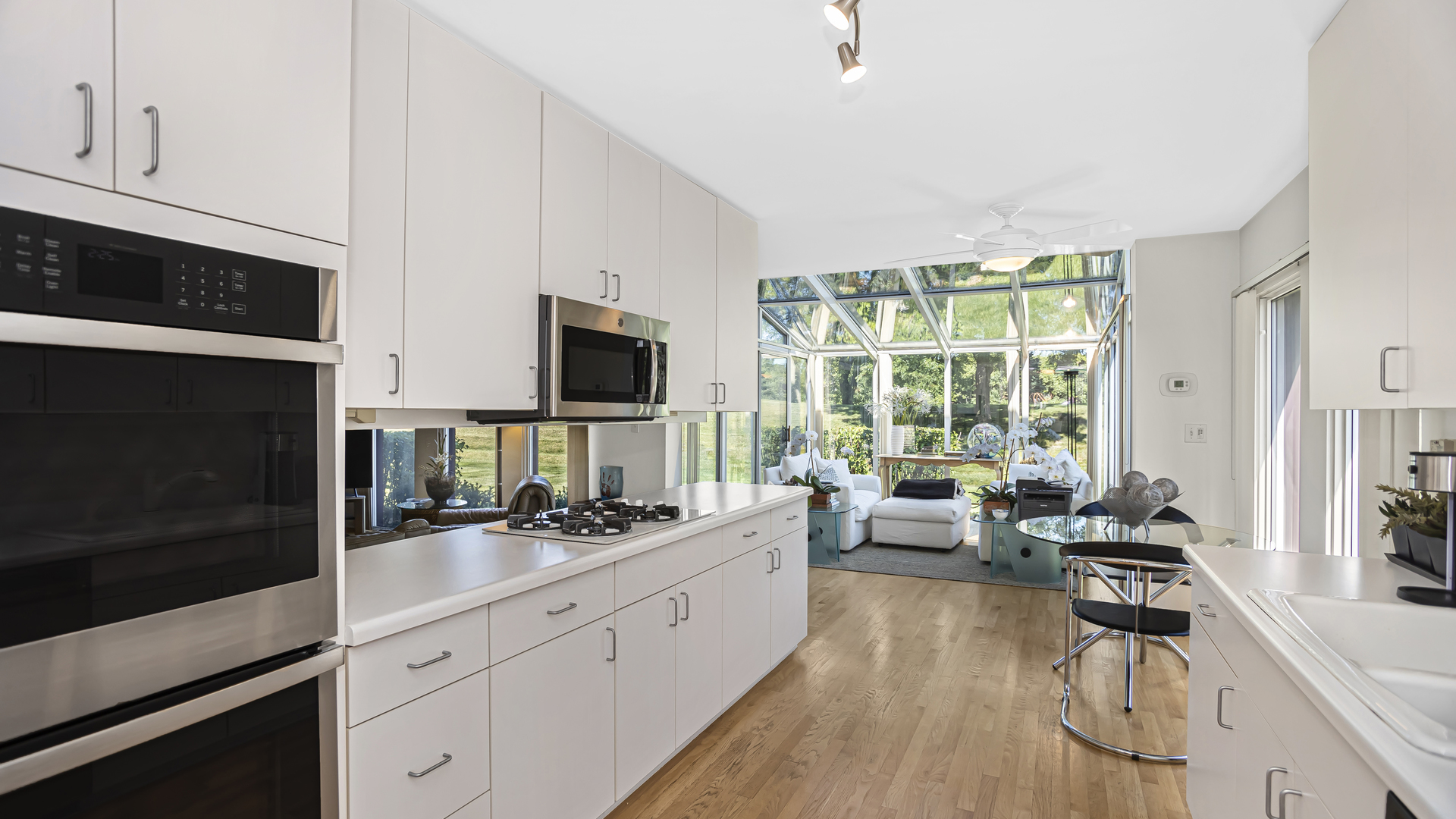 411 Milford Road Deerfield, IL 60015 - Photo 12 of 37