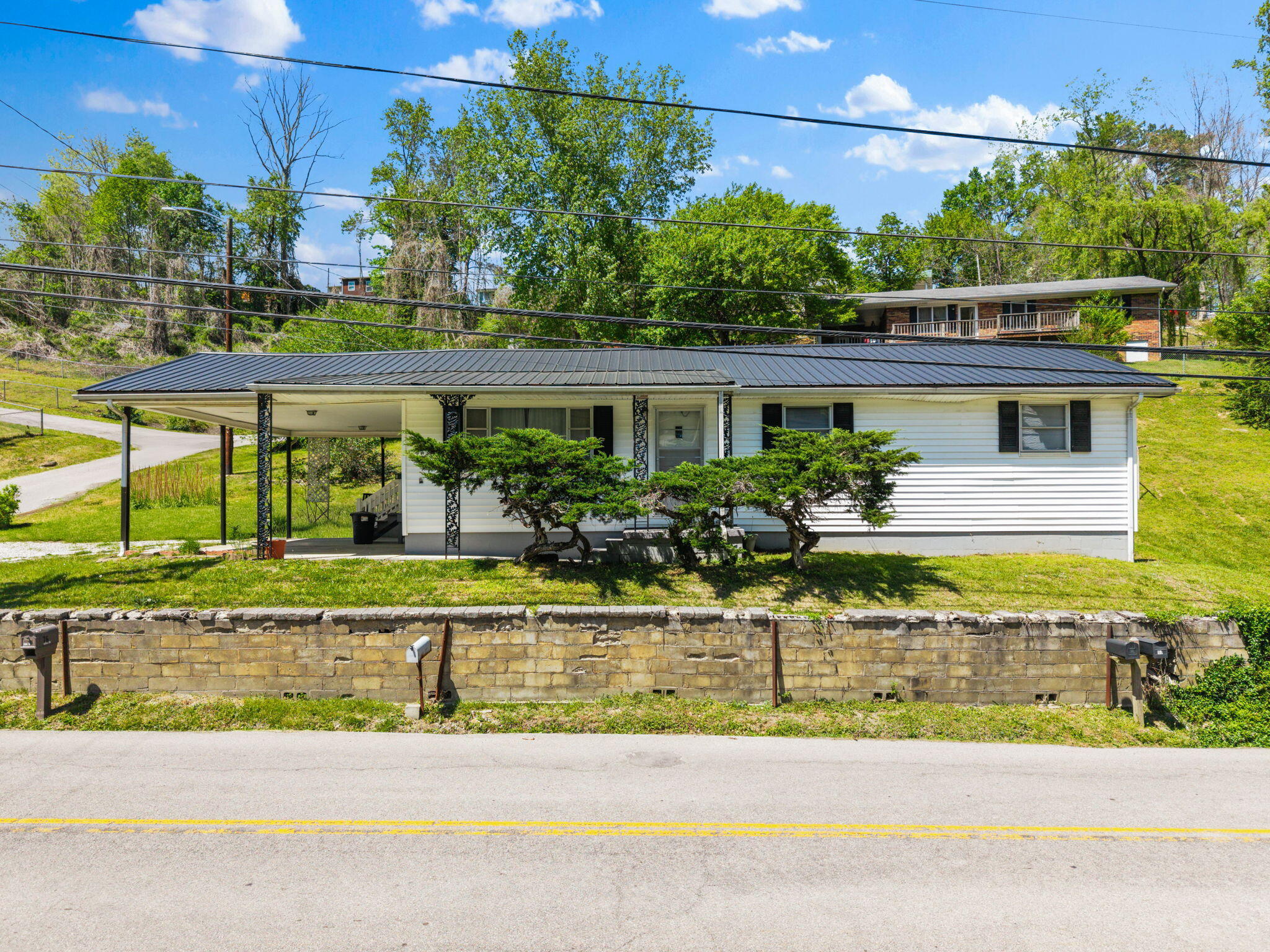 10 Frog Avenue Manchester, KY 40962 - Photo 1 of 62 2-web-or-mls-DJI_20260415141748_0004_D