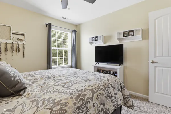 $369,000 | 1689 Maplewood Lane, Pendleton, IN 46064