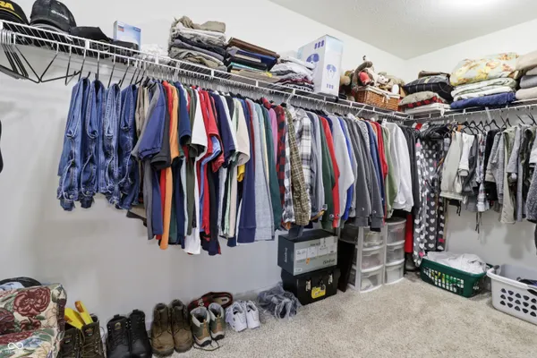 $379,000 | 1689 Maplewood Lane, Pendleton, IN 46064