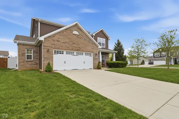 $379,000 | 1689 Maplewood Lane, Pendleton, IN 46064