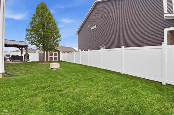 $379,000 | 1689 Maplewood Lane, Pendleton, IN 46064