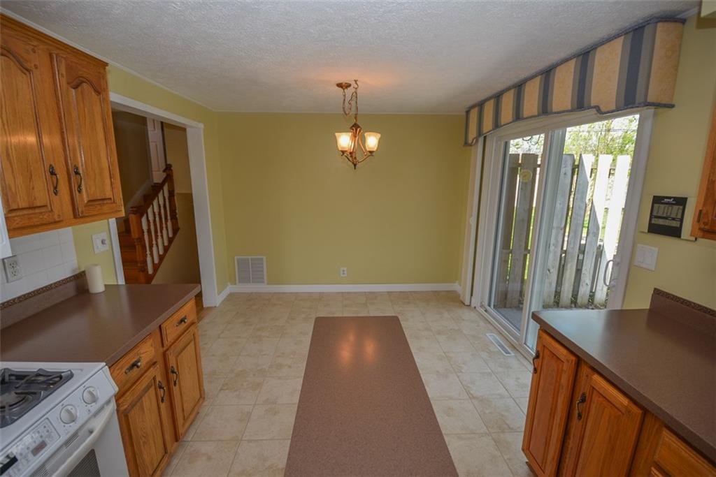 1304 East Royerton Road Muncie, IN 47303 - Photo 11 of 24 Gallery Image 11