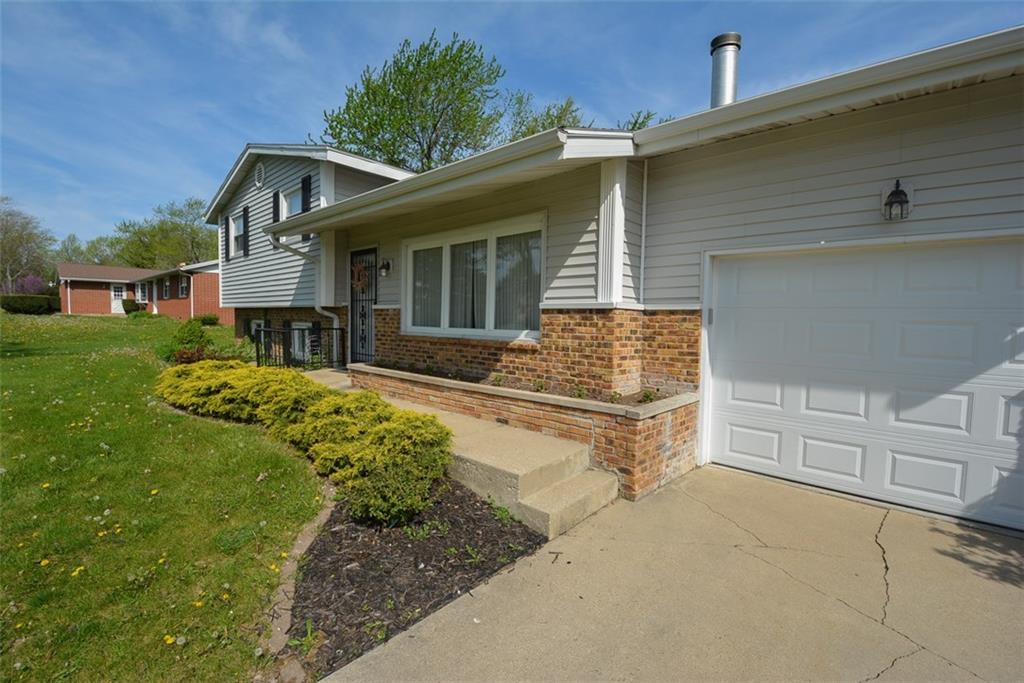 1304 East Royerton Road Muncie, IN 47303 - Photo 3 of 24 Gallery Image 3