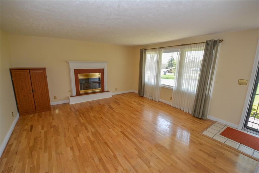 1304 East Royerton Road Muncie, IN 47303 - Photo 4 of 24 Gallery Image 4