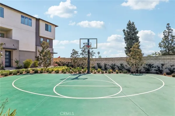 $560,000 | 1571 Lima Way, Unit 5, Placentia, CA 92870