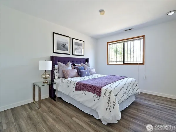 $925,000 | 6750 28th Avenue South, Seattle, WA 98108