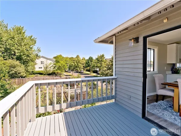 $925,000 | 6750 28th Avenue South, Seattle, WA 98108