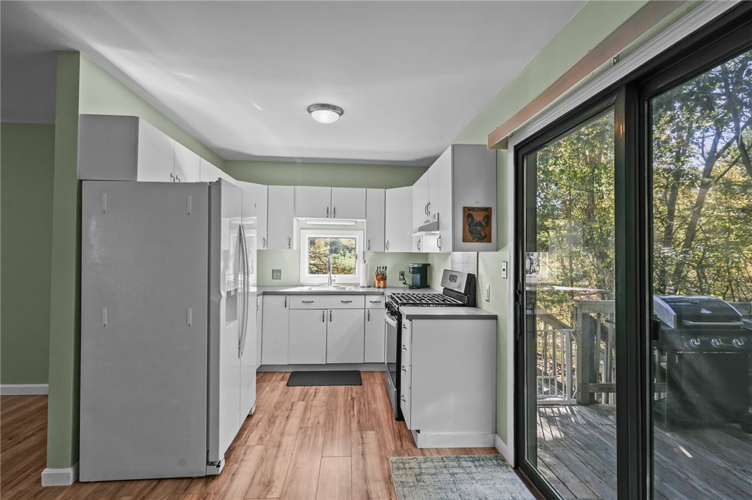 774 Cooper Road Glocester, RI 02814 - Photo 13 of 31