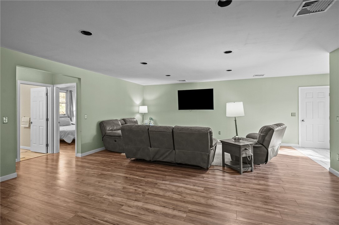 774 Cooper Road Glocester, RI 02814 - Photo 7 of 31