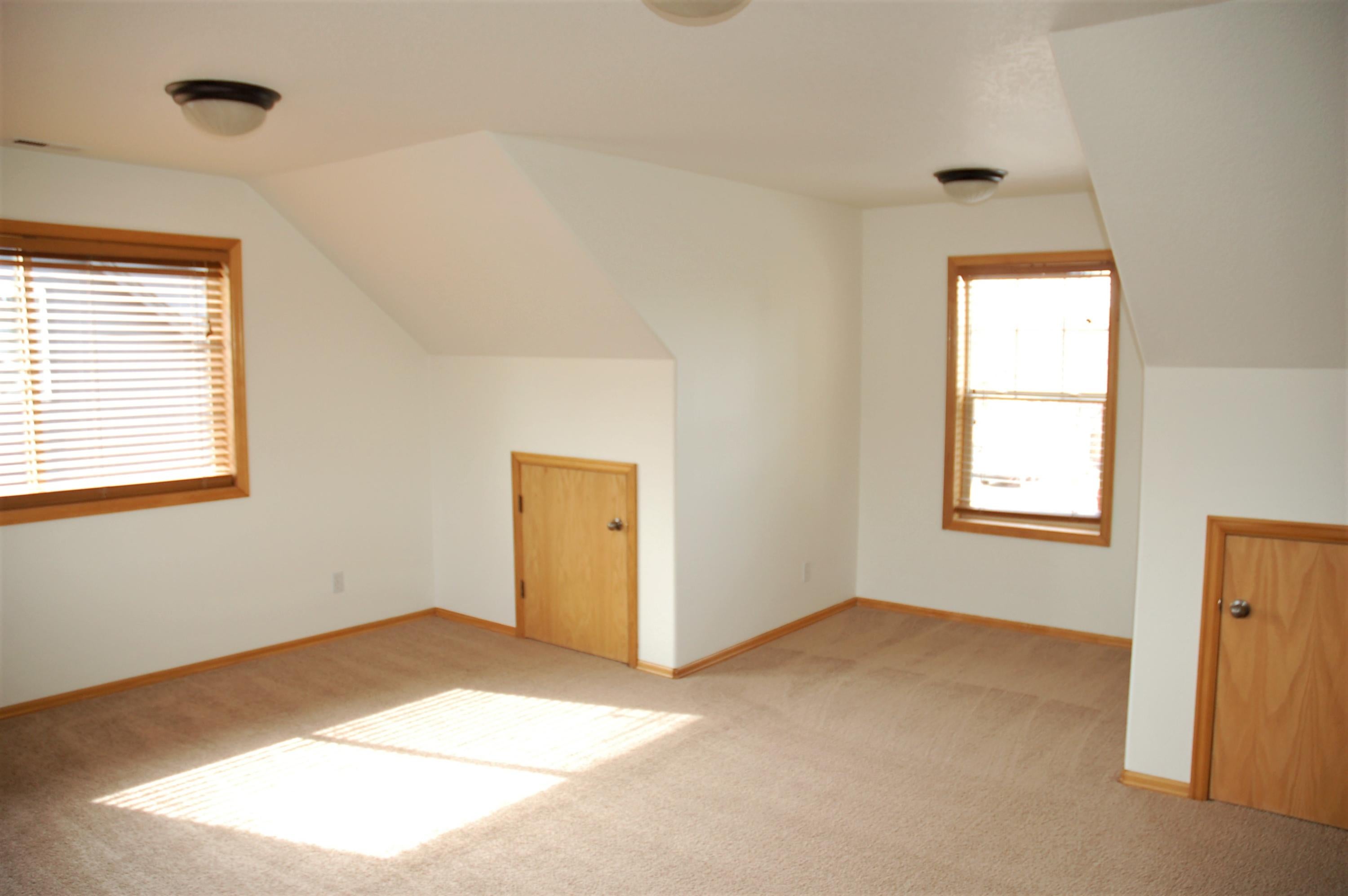 20564 Dylan Loop Bend, OR 97702 - Photo 20 of 31 DYLAN-20