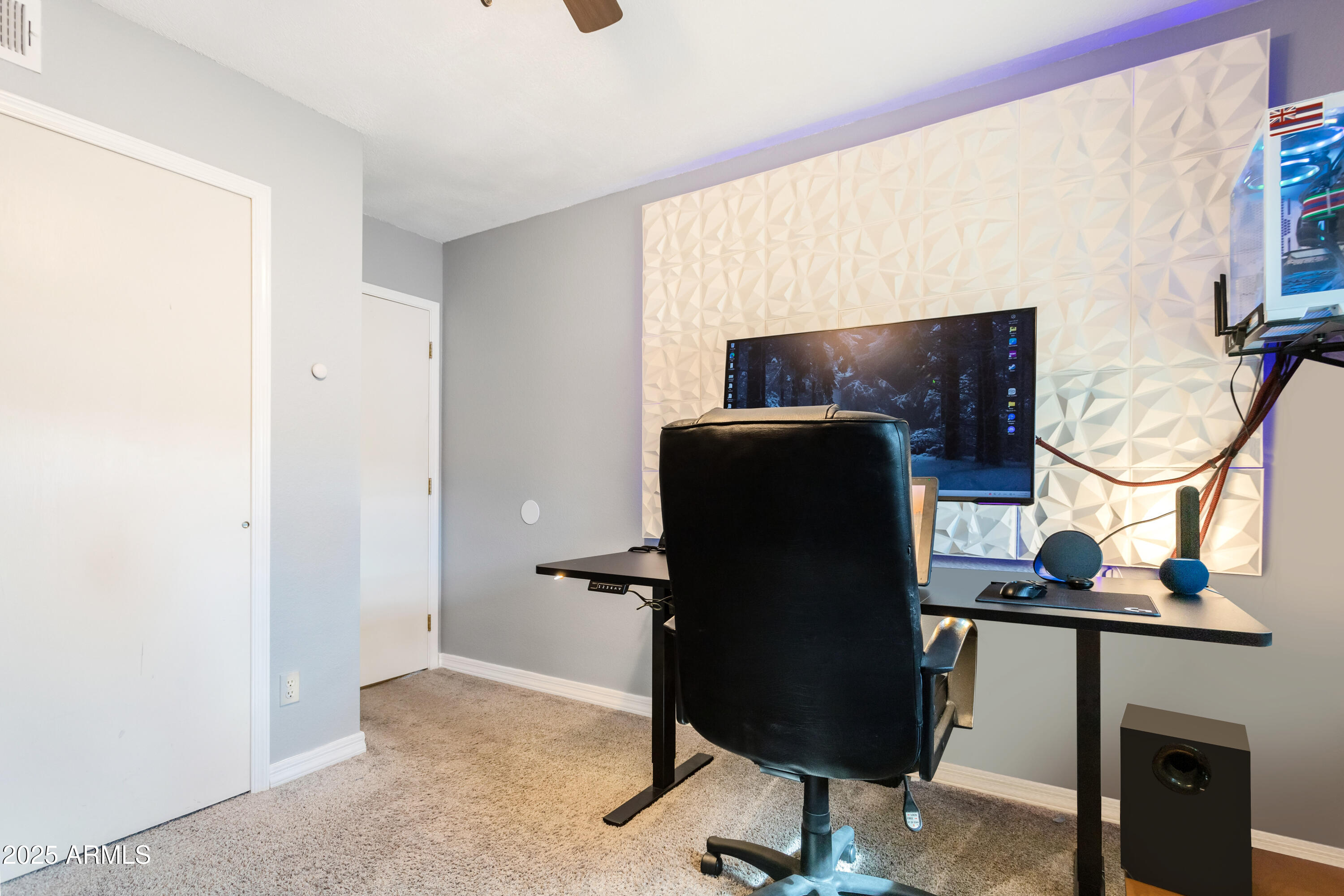 4931 Loma Loop Sierra Vista, AZ 85635 - Photo 34 of 47 a view of workspace with windows