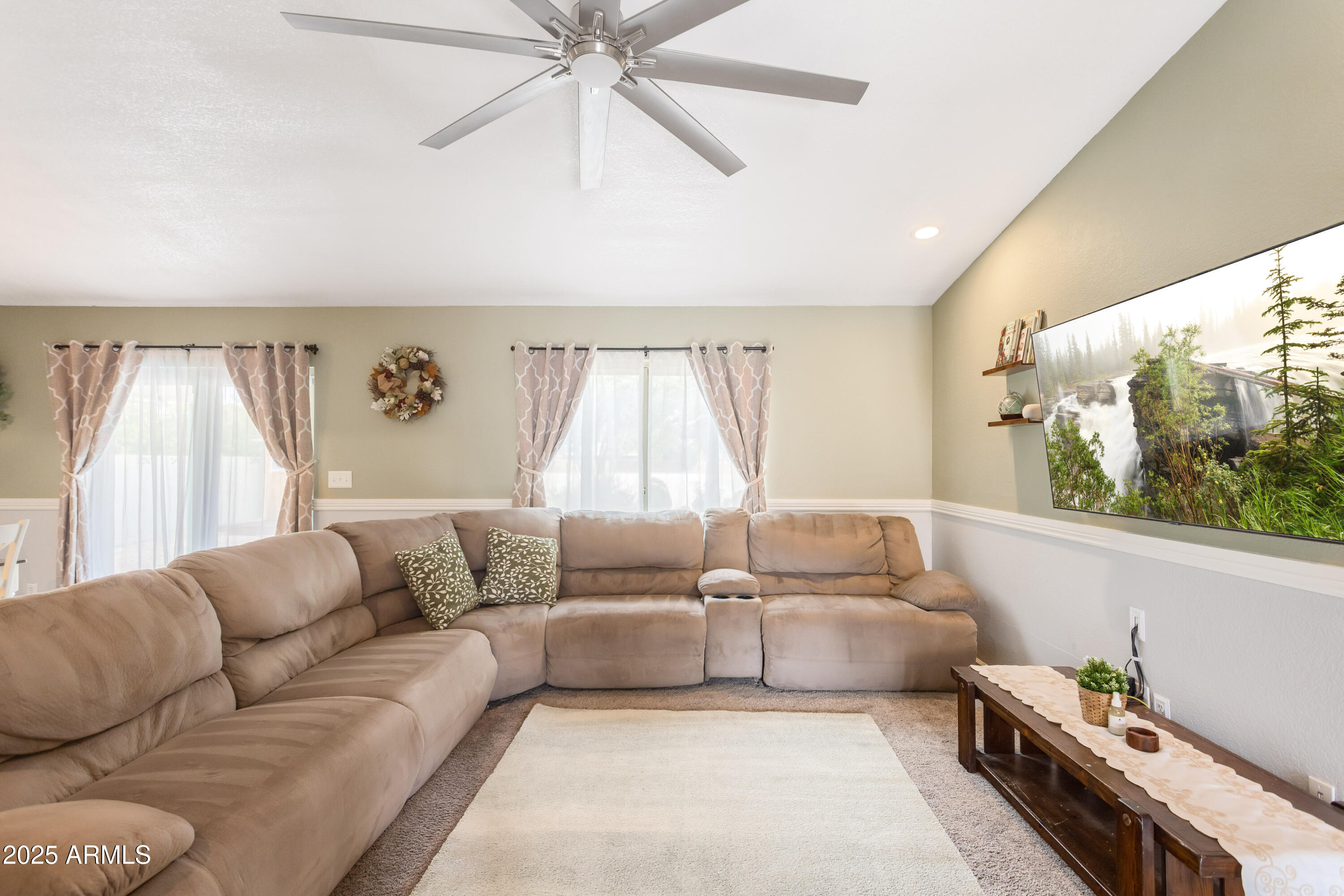 4931 Loma Loop Sierra Vista, AZ 85635 - Photo 8 of 47 a living room with furniture and a large window