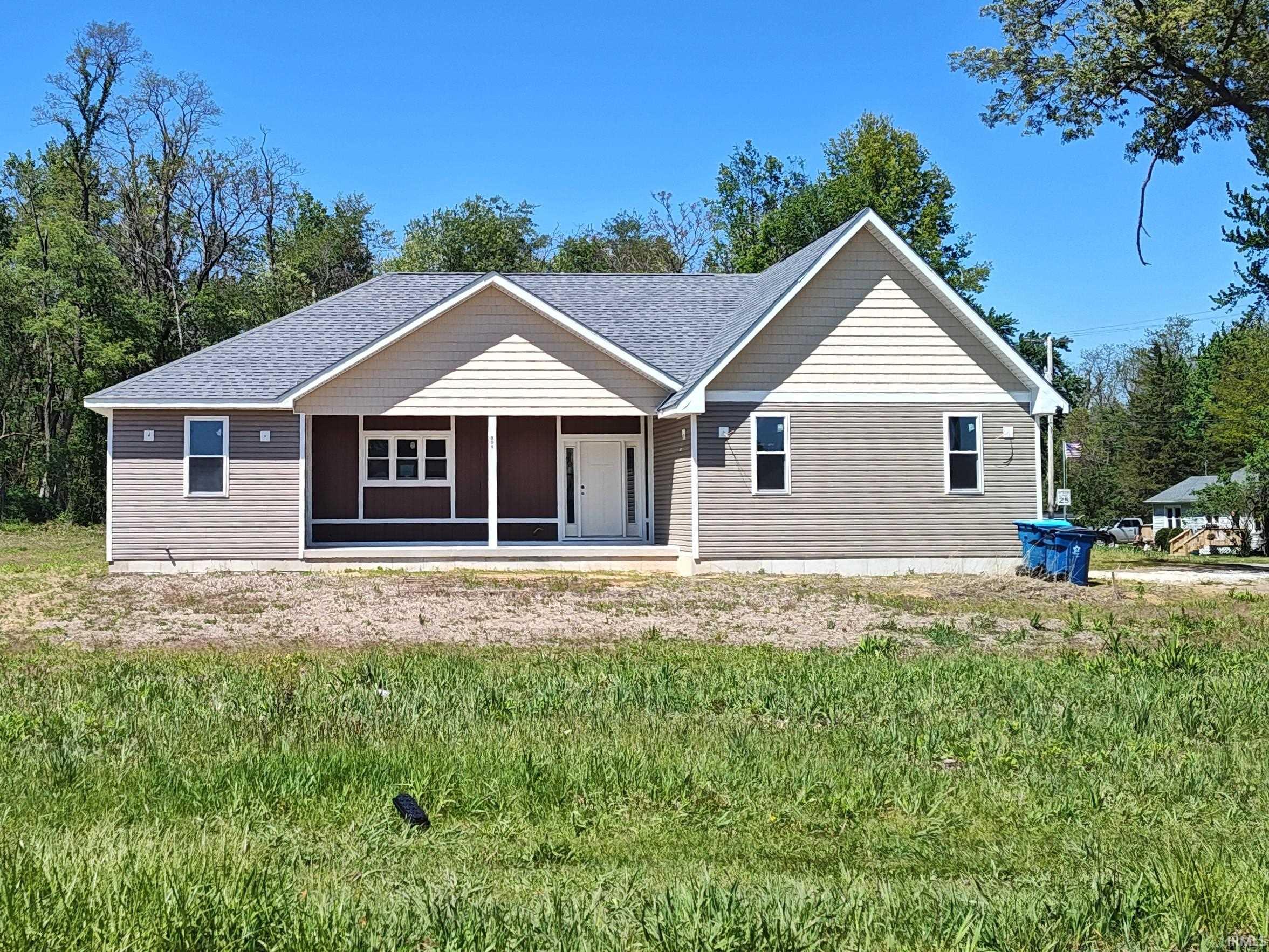 809 East Culver Road Knox, IN 46534 - Photo 2 of 14