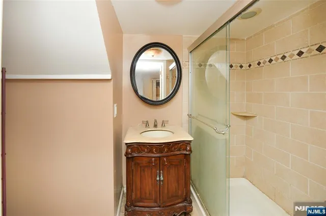 $649,000 | 508 St Pauls Avenue, Cliffside Park, NJ 07010