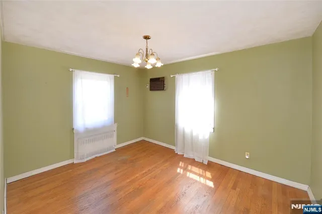 $649,000 | 508 St Pauls Avenue, Cliffside Park, NJ 07010