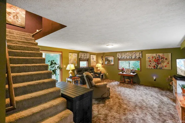 $420,500 | 681 Hancock School Road, Spencer, IN 47460