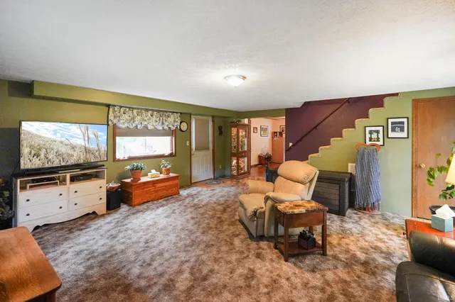 $420,500 | 681 Hancock School Road, Spencer, IN 47460