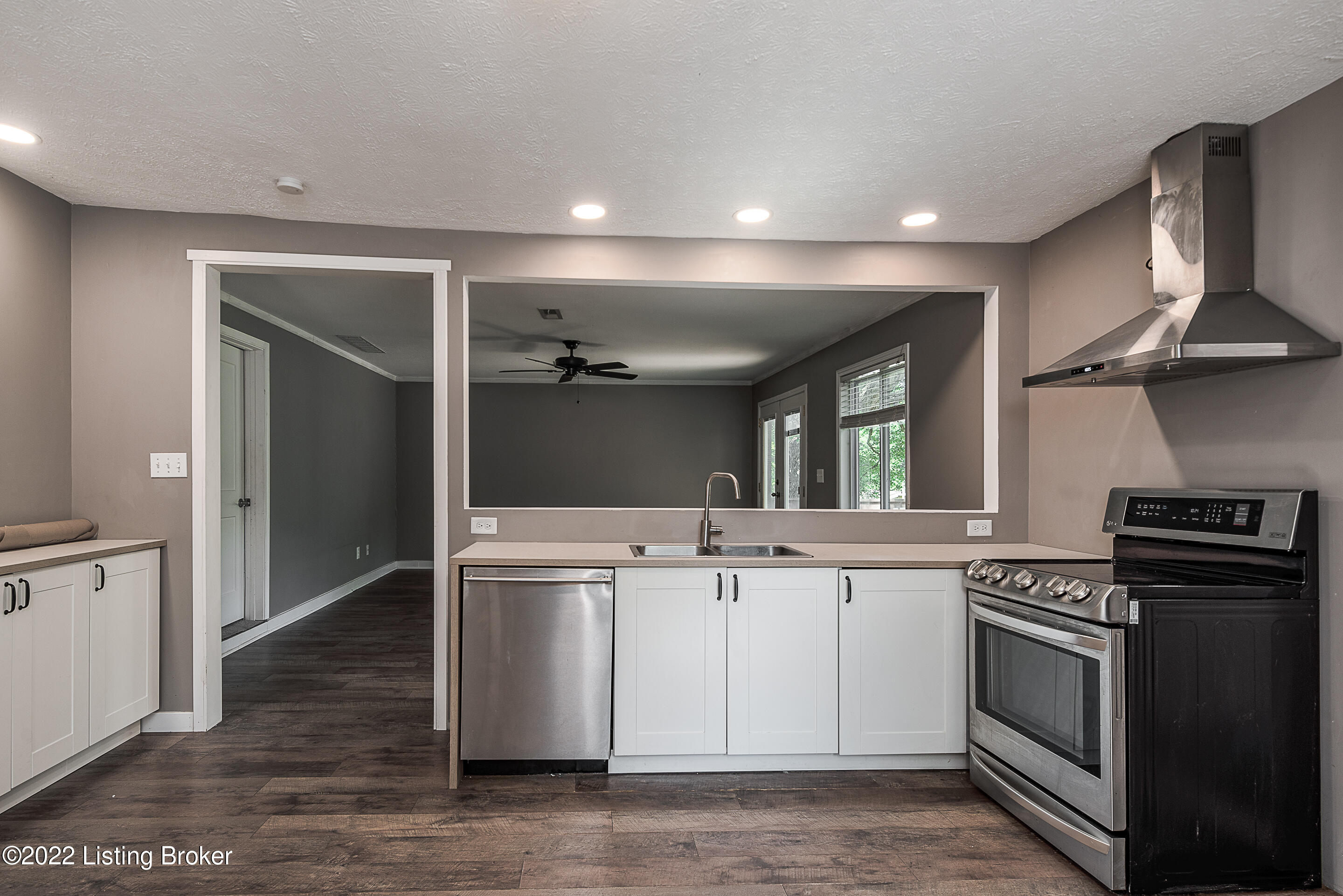 6007 New Cut Road Crestwood, KY 40014 - Photo 7 of 19 AAA NC Kitchen 2