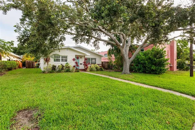 $500,000 | 121 28th Avenue North, St. Petersburg, FL 33704