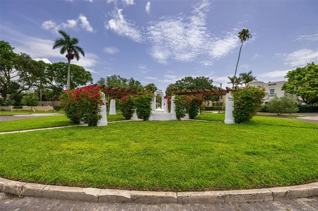 $500,000 | 121 28th Avenue North, St. Petersburg, FL 33704