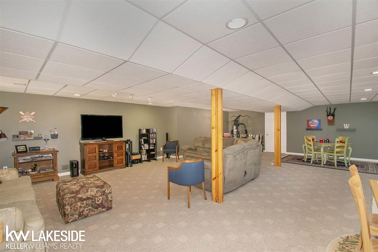 70923 Place Road Richmond, MI 48062 - Photo 25 of 37 31393527-24.JPG