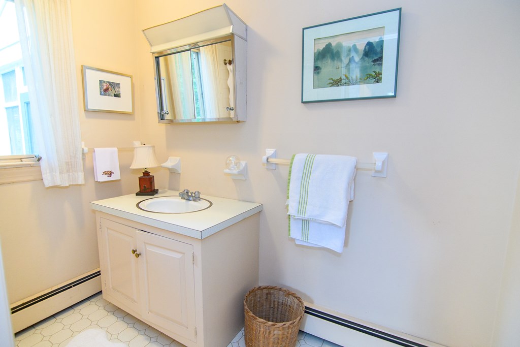 23347 Back Street Accomac, VA 23301 - Photo 16 of 44 Private Bath