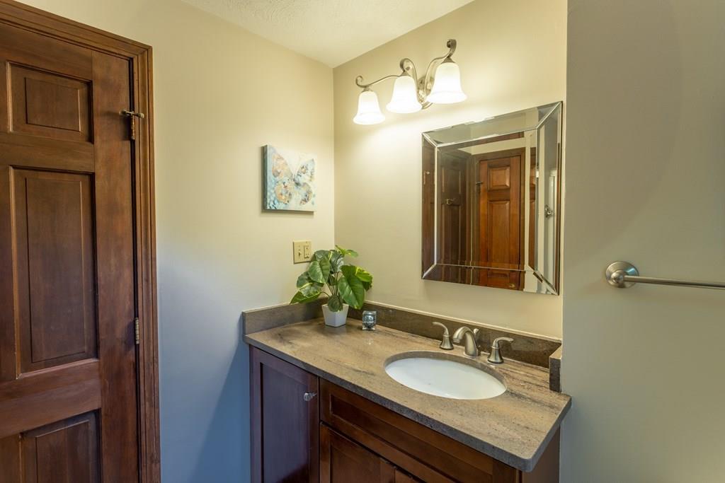 178 Woodside Road Sudbury, MA 01776 - Photo 22 of 39 Gallery Image 22