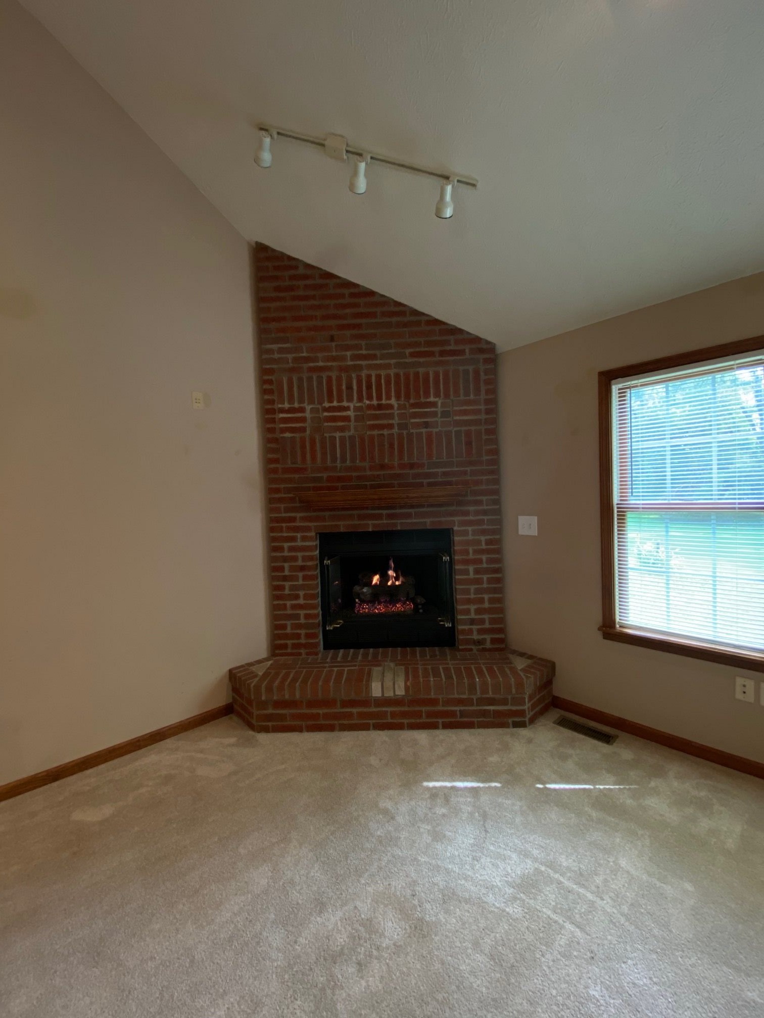 910 Samuel Milroy Road Delphi, IN 46923 - Photo 10 of 34 Gallery Image 10