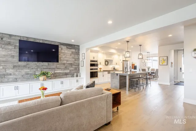 $675,000 | 3321 South Hopes Well Way, Boise, ID 83716