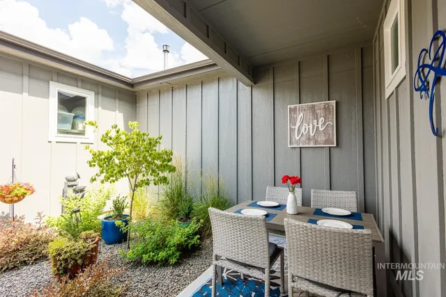 $675,000 | 3321 South Hopes Well Way, Boise, ID 83716