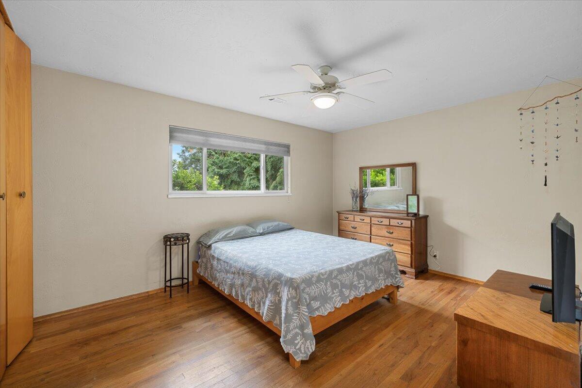 3307 Freeland Road Central Point, OR 97502 - Photo 18 of 34