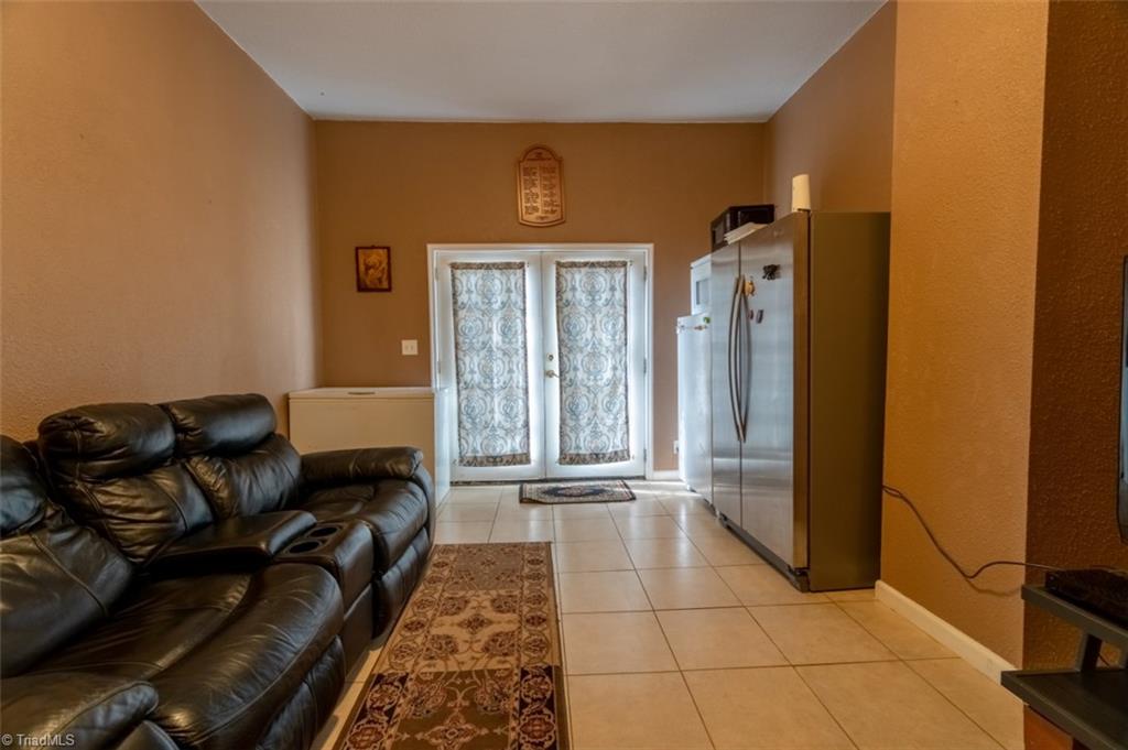 807 Grooms Road Reidsville, NC 27320 - Photo 11 of 25 Gallery Image 11