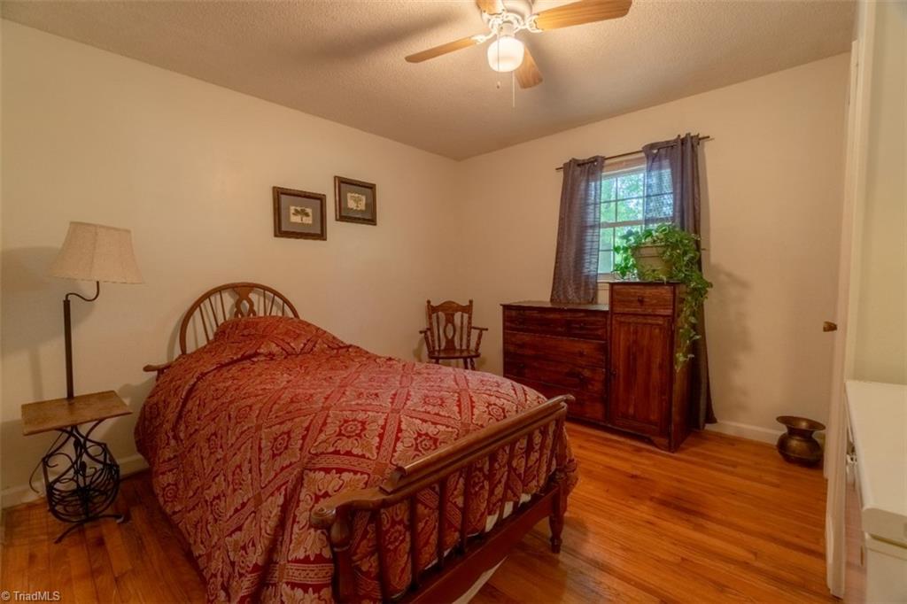 807 Grooms Road Reidsville, NC 27320 - Photo 15 of 25 Gallery Image 15