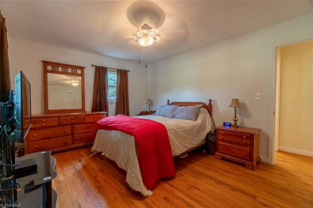 807 Grooms Road Reidsville, NC 27320 - Photo 18 of 25 Gallery Image 18