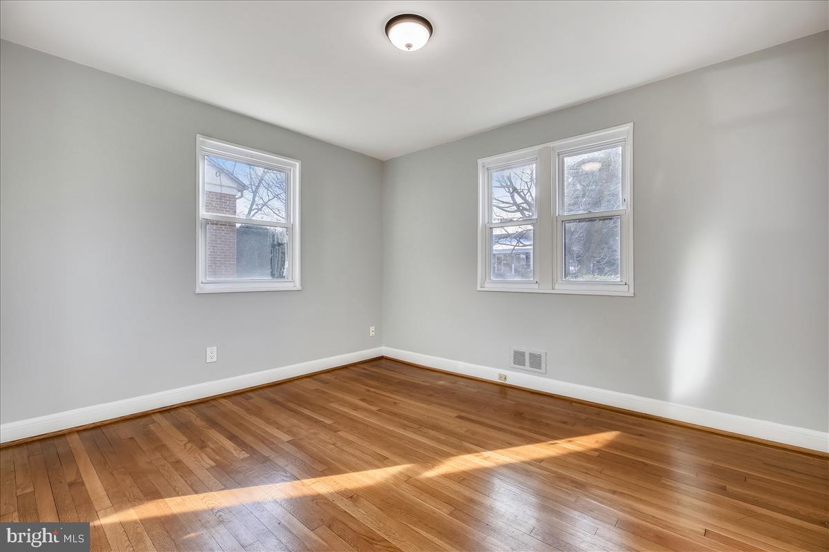 5023 Cushing Drive Kensington, MD 20895 - Photo 13 of 34 Primary Bedroom